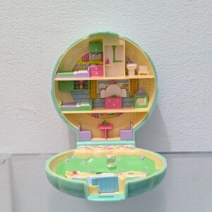 Polly Pocket Compact Shell Case 1989 Apartment Pool Bluebird No Dolls